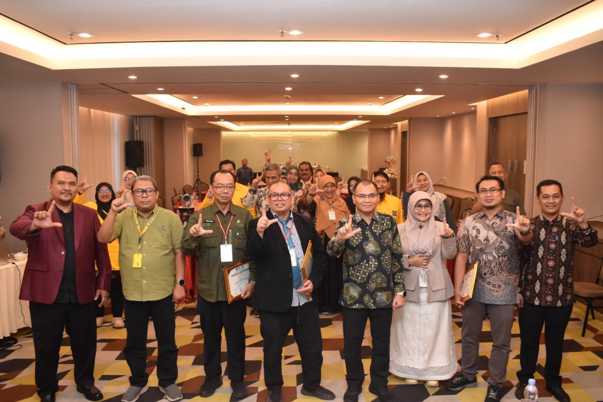 Bedah Krisis Lingkungan, Magister Lingkungan Pascasarjana Unilak Gelar Seminar Nasional dan Diskusi