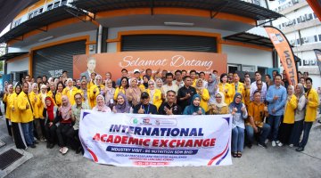 Perluas Jaringan, Magister Manajemen Unilak Sukses Gelar International Academic Exchange ke Malaysia
