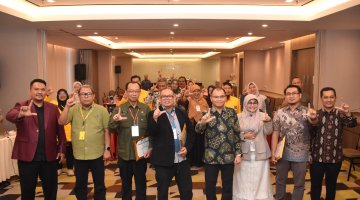 Bedah Krisis Lingkungan, Magister Lingkungan Pascasarjana Unilak Gelar Seminar Nasional dan Diskusi